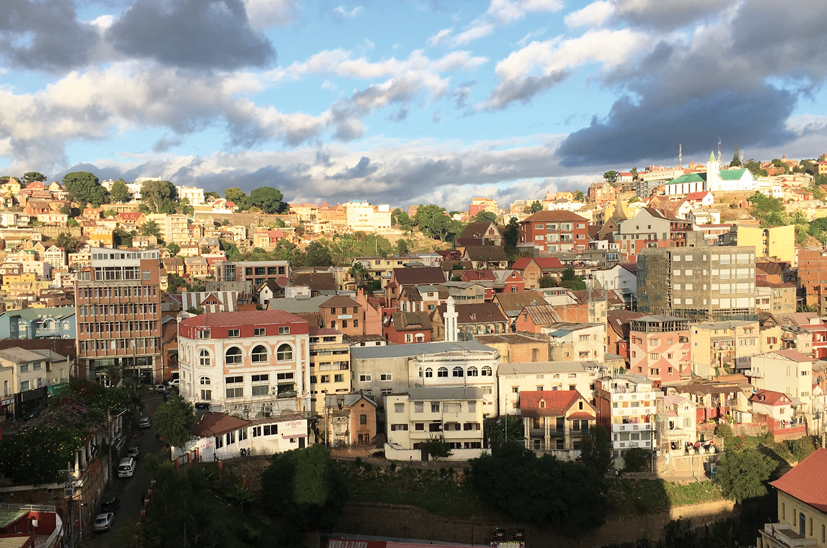 Il Madagascar più autentico tra zaffiri, zebù e gioielli liberty