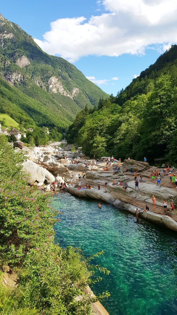 Val Verzasca come le Maldive. Ma il sindaco smentisce l’invasione di turisti