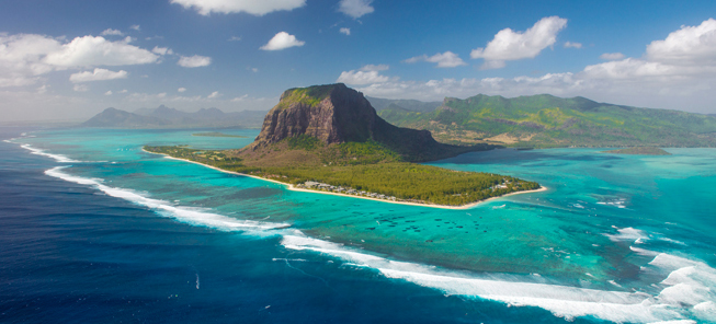 Mauritius abolisce i tamponi per tutti i turisti