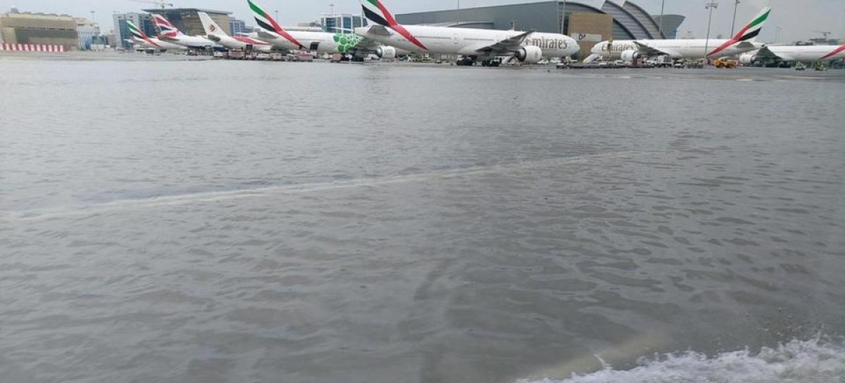 Dubai Airport, ritardi e voli cancellati per piogge e allagamenti