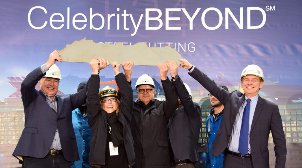 Celebrity Beyond taglio lamiera