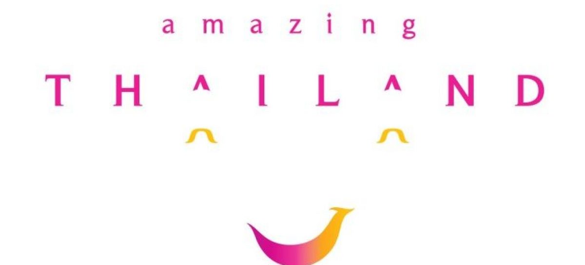 Tat distanzia le lettere del logo Amazing Thailand contro il coronavirus