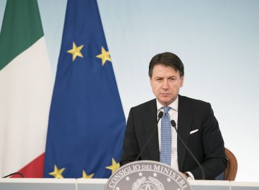 Giù le serrande delle agenzie: <br>in Italia scatta il lockdown