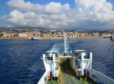 Il Mit riattiva i collegamenti per Sicilia e Sardegna