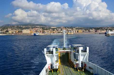Stretto di Messina, stop all’obbligo di super green pass
