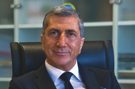 Alpitour, anno uno: <br>lo schema di Ezhaya