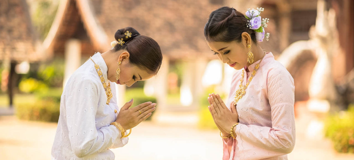 Wài, il saluto thailandese che rispetta il distanziamento sociale