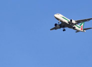 Alitalia, è battaglia europea su ristori ed esuberi