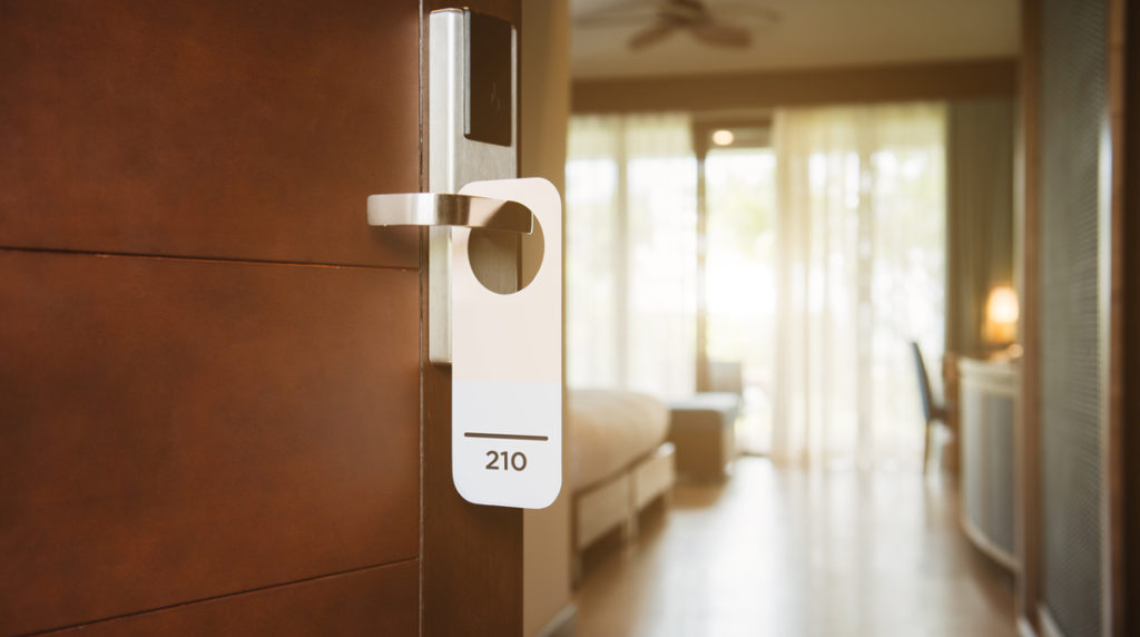 camera albergo hotel_adobe