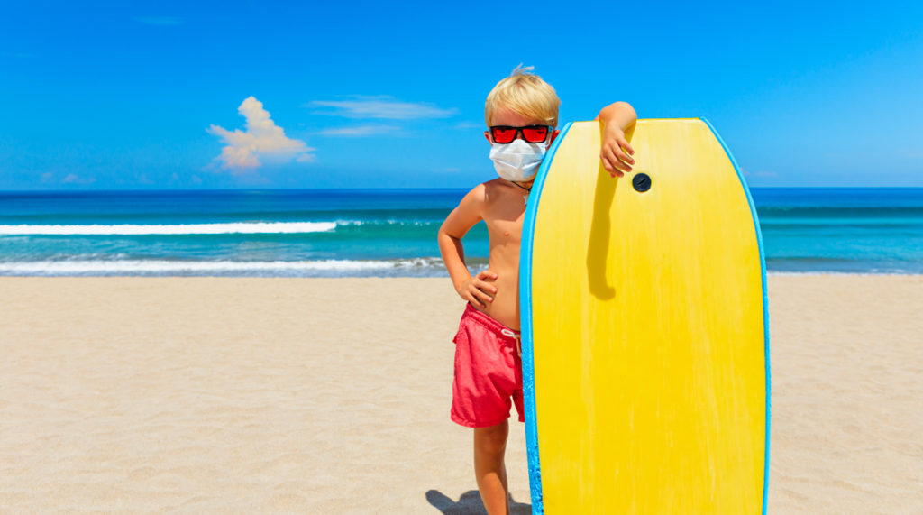 spiaggia_coronavirus_mascherina