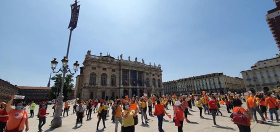 La protesta delle agenzie invade le piazze italiane