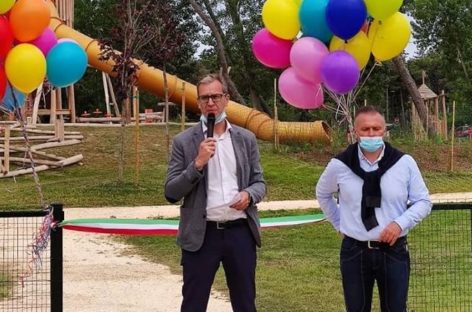 Albarella riapre la spiaggia e inaugura il parco giochi ecosostenibile