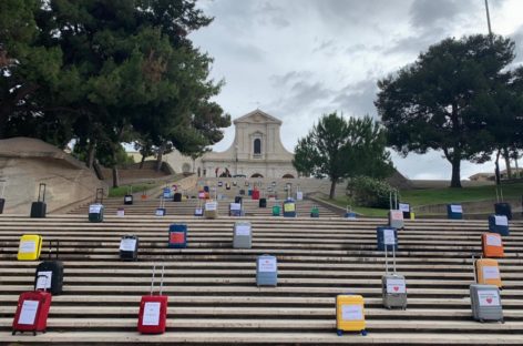 Agenzie in piazza, Fiavet a Cagliari chiede aiuti concreti alla Regione