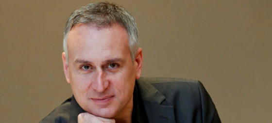 White Consulting-Htms, partnership per Sales & Marketing