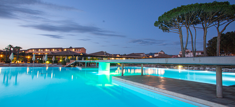 Garden toscana Resort piscina