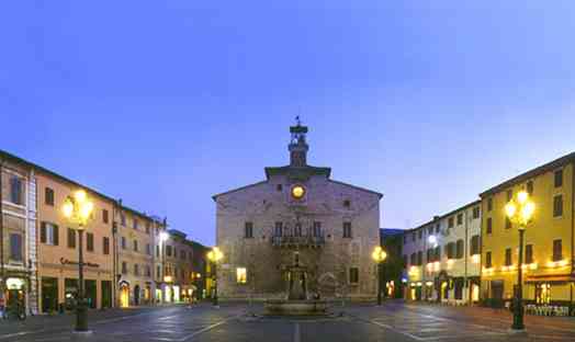 Grand Tour delle Marche, tappa a Cagli per la Festa della Pipa