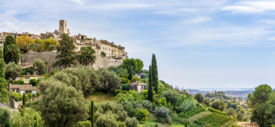 La Costa Azzurra si rilancia in autunno con i villaggi dell’entroterra