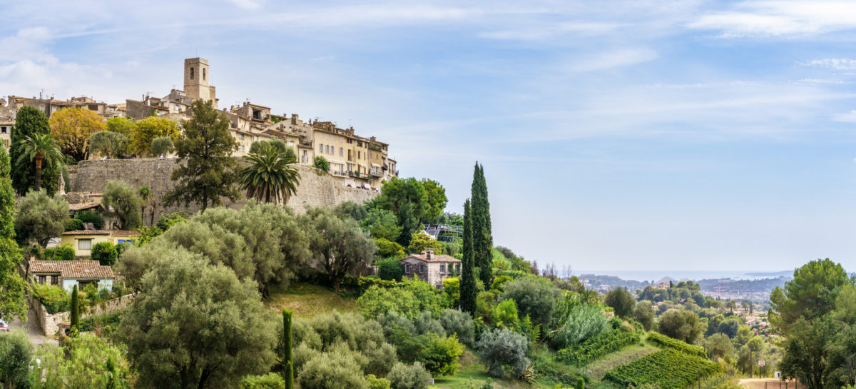 La Costa Azzurra si rilancia in autunno con i villaggi dell’entroterra