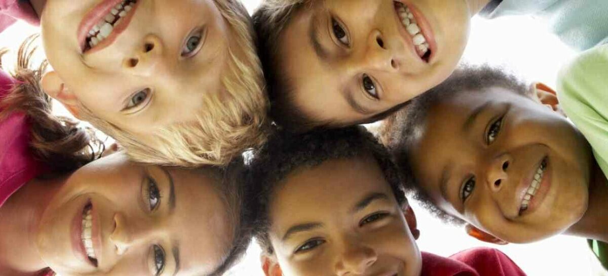 Bravo a caccia di piccoli talenti nei villaggi con House of Talent