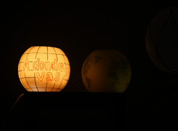 Adonde Vas Viaggi sfida la crisi con uno shop di lampade artigianali