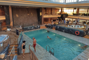 Msc Grandiosa piscina