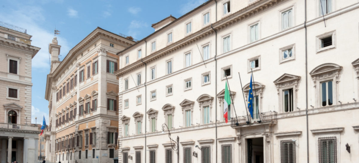 Decreto flussi, c’è il via libera: più lavoratori stranieri per il turismo