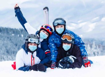 “Prego, il green pass”: così riparte la neve