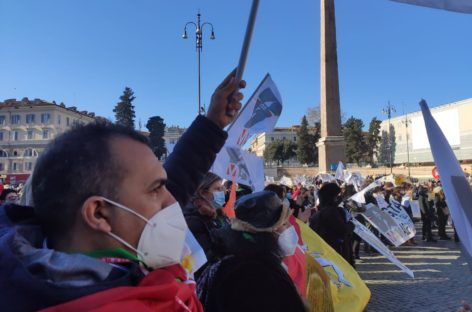 D-Day, turismo in piazza: <br>cronaca della protesta