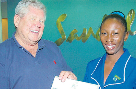 Sandals, borsa di studio in onore del fondatore Gordon “Butch” Stewart