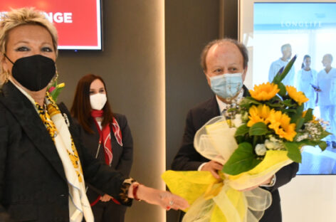 L’aeroporto di Forlì inaugura la vip lounge e celebra il primo volo commerciale