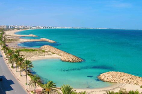 La Tunisia apre le porte ai turisti vaccinati
