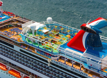 Carnival ordina tre mega navi a Fincantieri