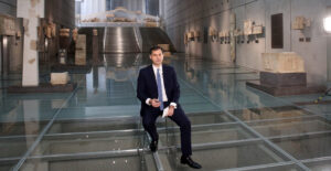 ministro turismo grecia museo