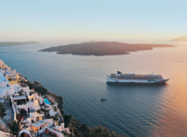 Ncl riparte dalla Grecia dopo 500 giorni di stop