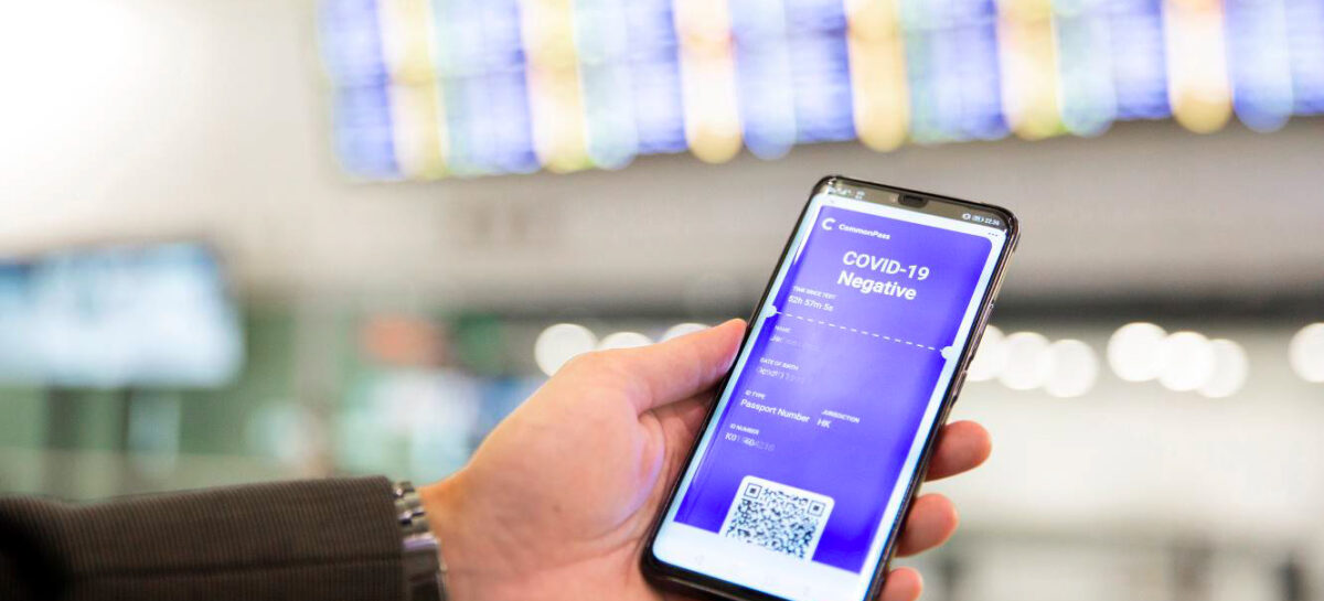 Cathay testa il travel pass da Hong Kong a Los Angeles