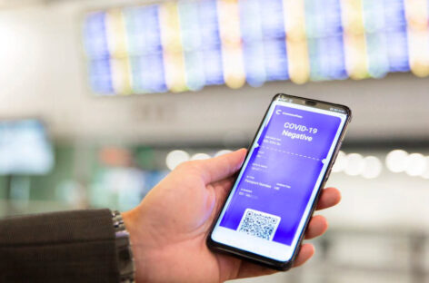 Cathay testa il travel pass da Hong Kong a Los Angeles