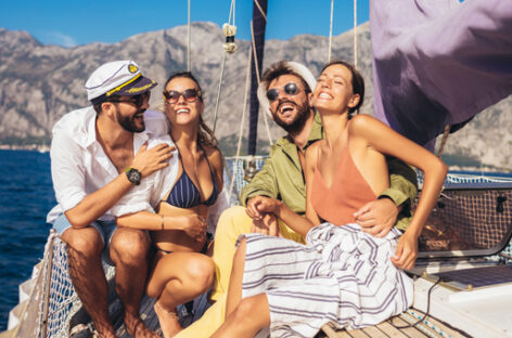 Letyourboat, la Grecia in barca in sicurezza