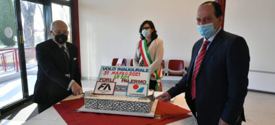 Lumiwings debutta su Forlì con il volo per Palermo