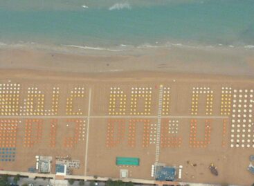 Flash mob degli ombrelloni: in Friuli Venezia Giulia riaprono le spiagge