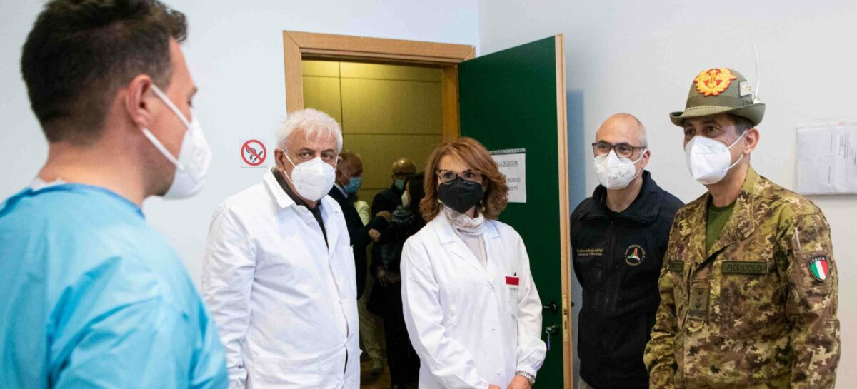 Vaccini in vacanza? Il generale dice no