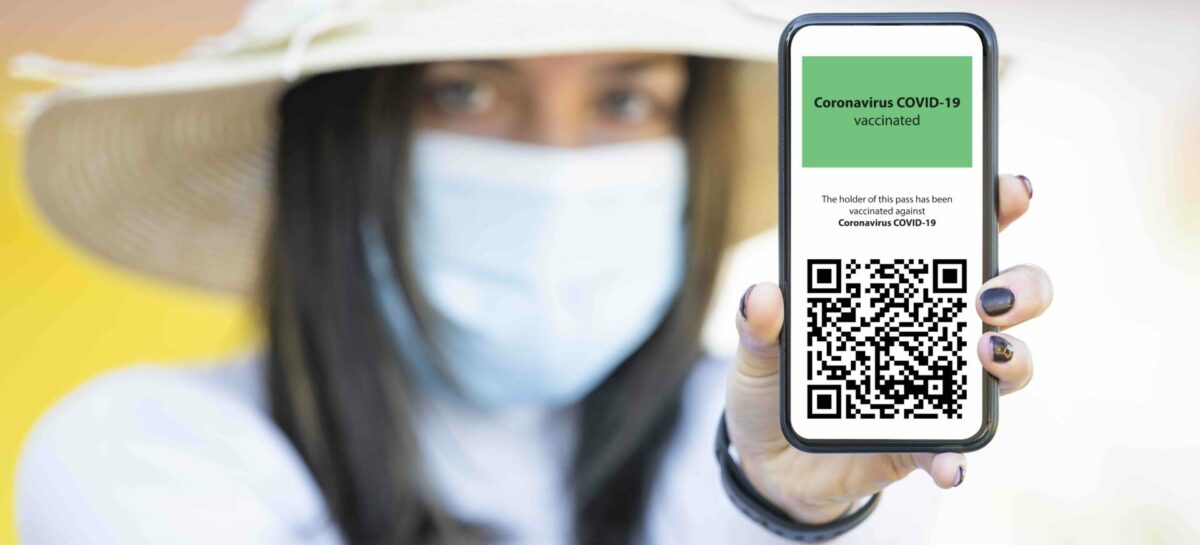 Intesa Ue sul green pass: 100 milioni per i tamponi gratis