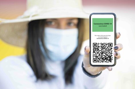 Green pass, firmato il regolamento a Bruxelles