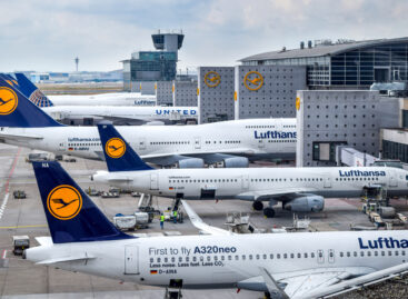 Germania, sciopero Lufhansa: cancellati mille voli