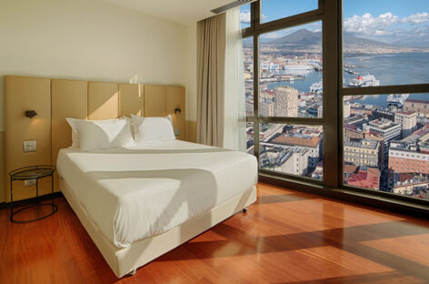 Nh Napoli Panorama riapre dopo il restyling