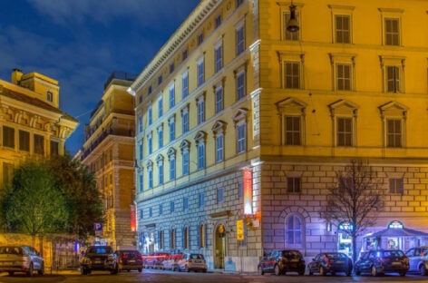 Piazze romane, così l’Hotel Canada e Rufa rilanciano l’arte e il turismo