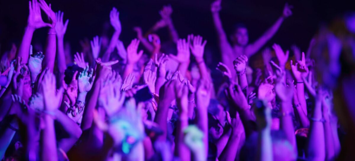 Caso Maiorca, scatta l’allarme: <br>«Vacanze sì, ma con vaccino»