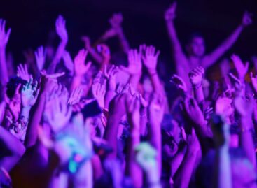 Caso Maiorca, scatta l’allarme: <br>«Vacanze sì, ma con vaccino»