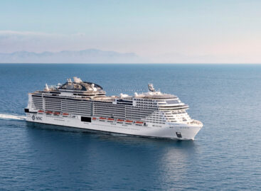 Crociere senza vaccino: <br>virata Msc (anche) in Europa
