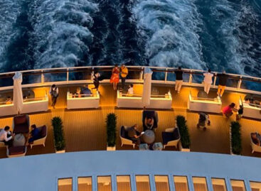 Costa, rotta sul 2022:<br> «Tutte le navi in mare»