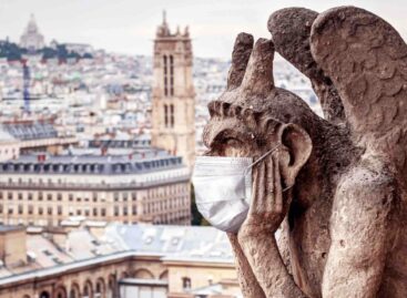 Dal pass alla Farnesina: la variante contagia il travel